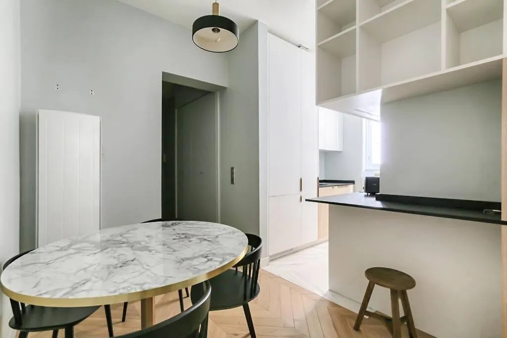Champs Elysees Marbeuf Magnifique Appartement 4P Paris Apartment