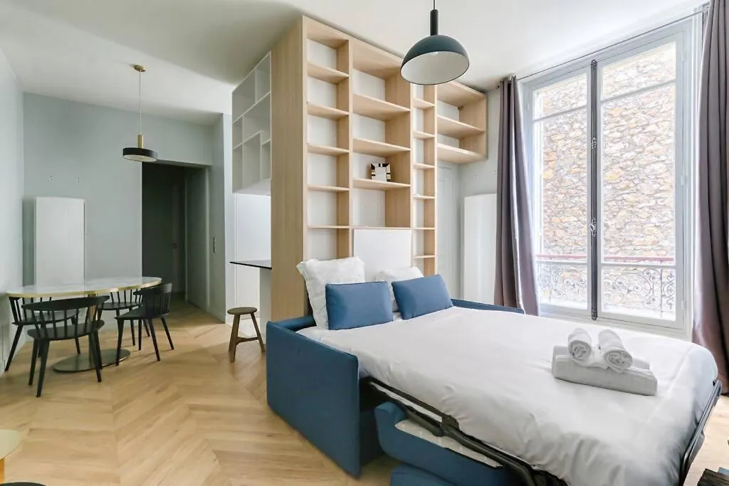 Champs Elysees Marbeuf Magnifique Appartement 4P Paris 0*,  France
