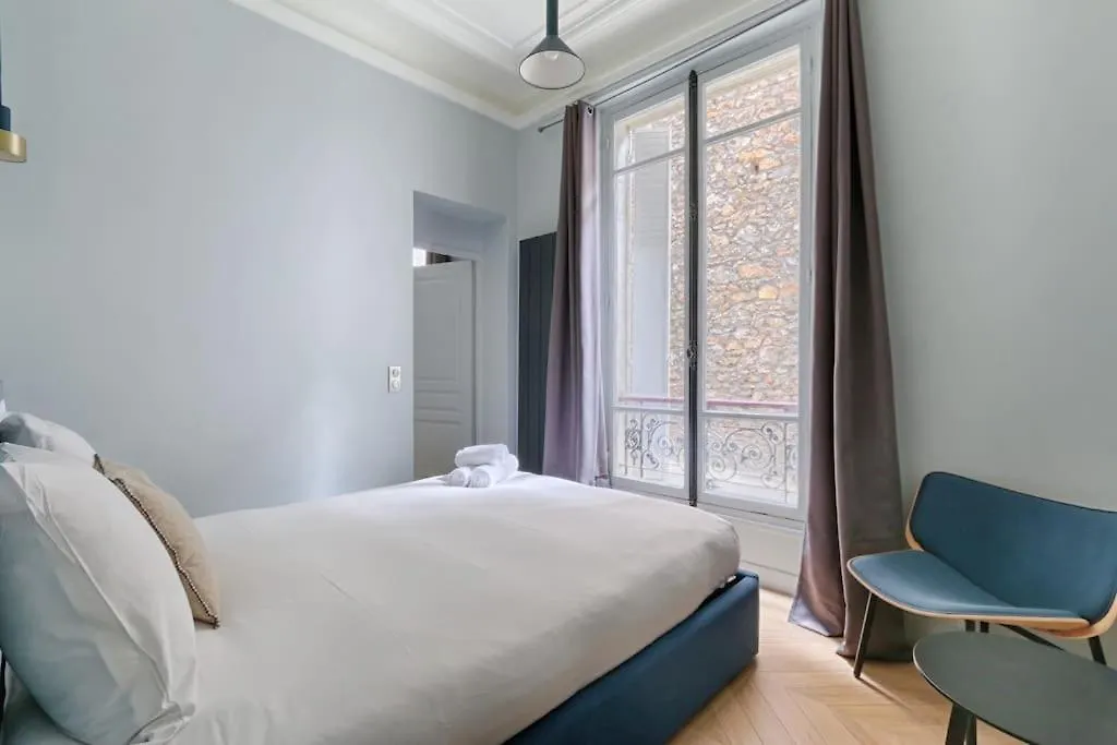 Apartment Champs Elysees Marbeuf Magnifique Appartement 4P Paris France